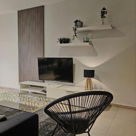 Qawra Apartment Сент-Полс-Бей Экстерьер фото