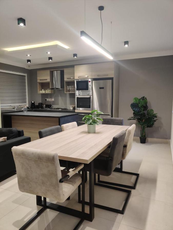 Qawra Apartment Сент-Полс-Бей Экстерьер фото